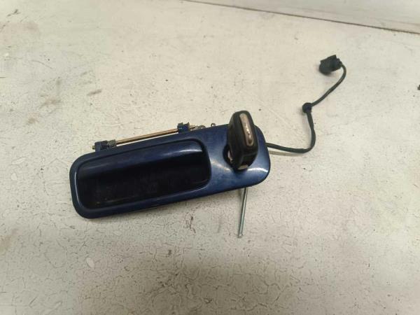 POIGNEE DE HAYON VW GOLF 4 - Vue 1